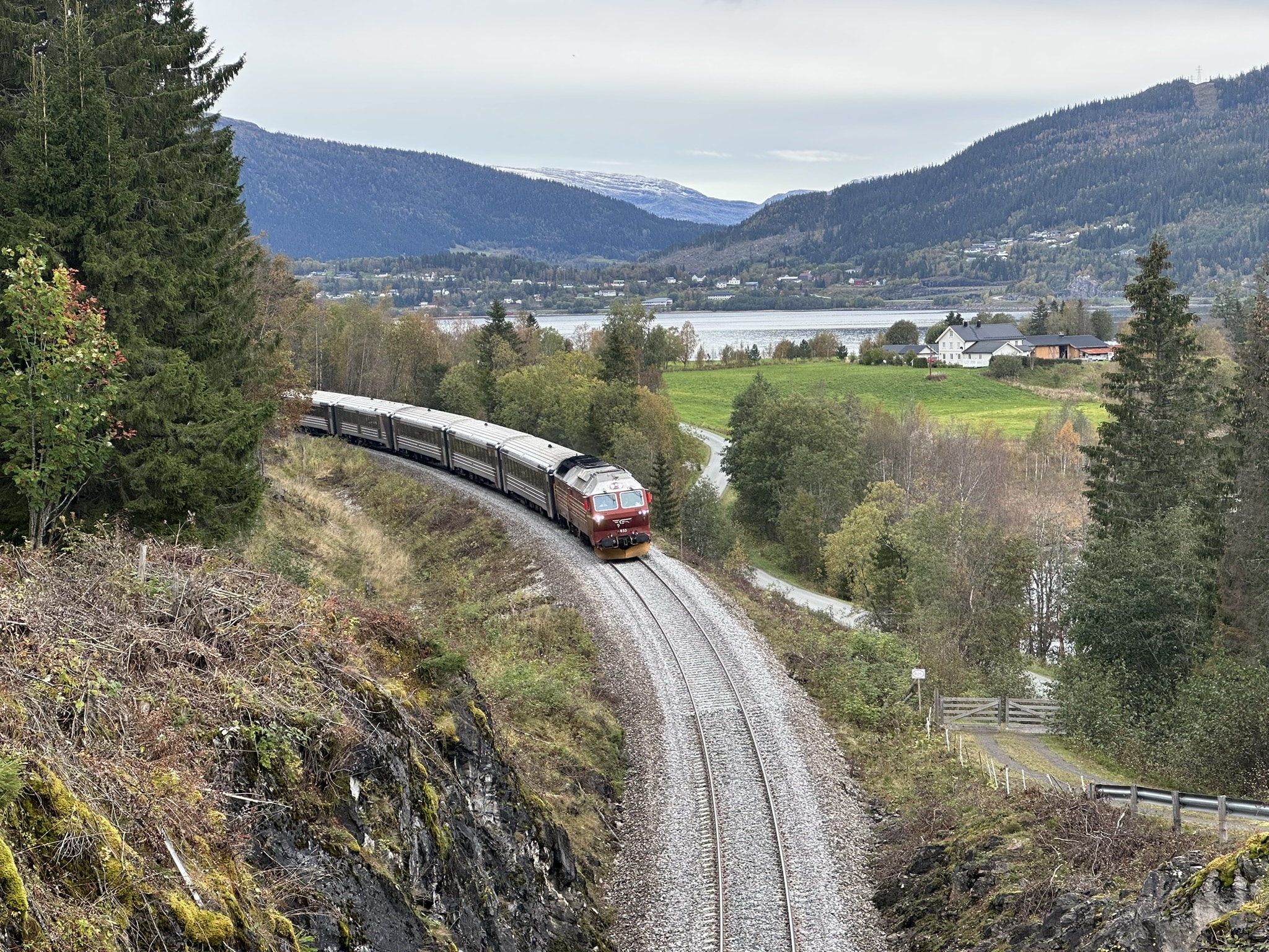 Resultatet av arbeidene blir et spor som er mer robust, har bedre komfort og trenger mindre vedlikehold.